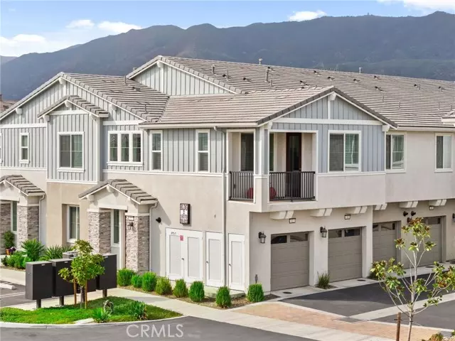 Fontana, CA 92336,16570 Wyndham #12
