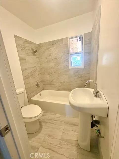 10321 Laurel Canyon Boulevard, Pacoima (los Angeles), CA 91331