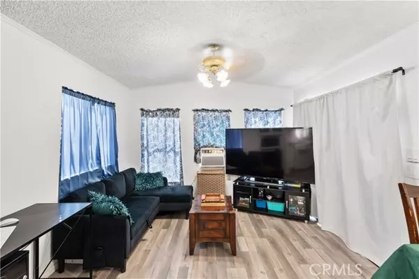 Jurupa Valley, CA 91752,11416 Holmes Avenue #3