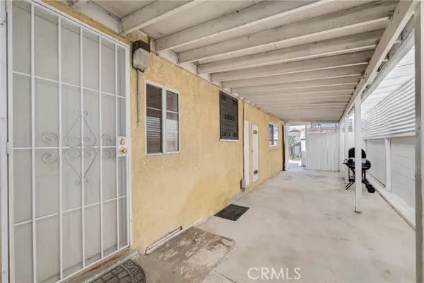 Long Beach, CA 90805,269 E 69th