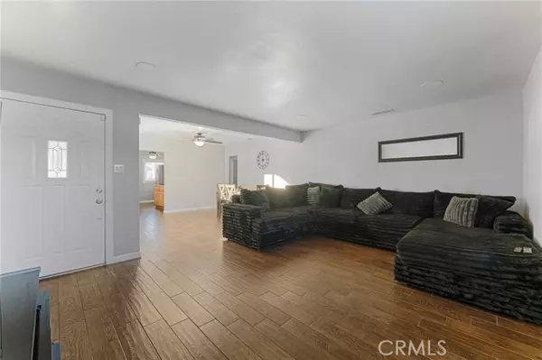 Fontana, CA 92335,9646 Palmetto Avenue