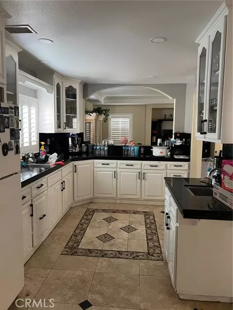 Fontana, CA 92335,9326 Bunny Lane