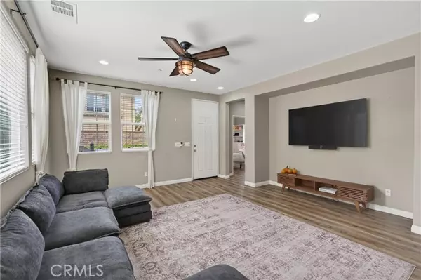 Fontana, CA 92336,16001 Chase #104