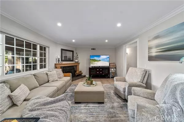 Upland, CA 91786,743 Magnolia