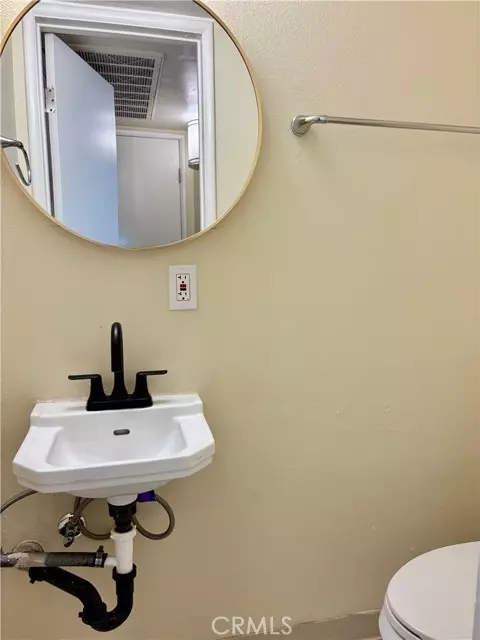 La Verne, CA 91750,1452 3rd Street #9