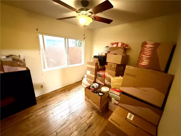 Oxnard, CA 93033,4010 S J