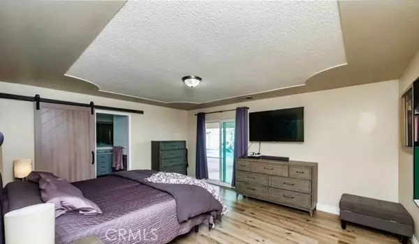 Apple Valley, CA 92307,16081 Tude