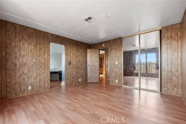 Adelanto, CA 92301,19017 Panther