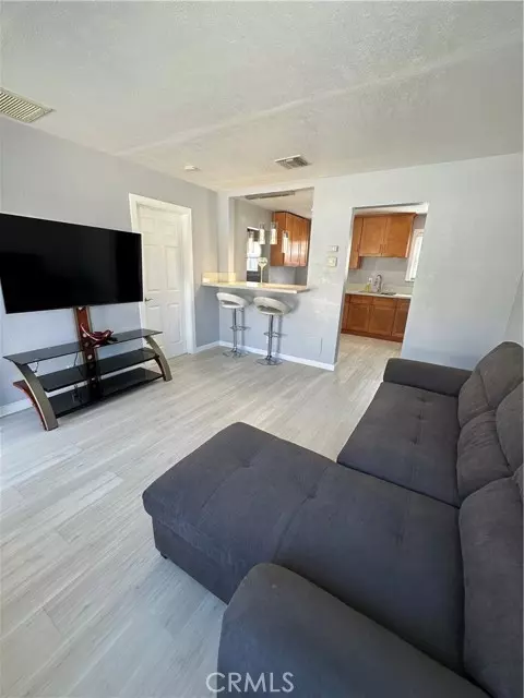 Inglewood, CA 90301,226 E Tamarack