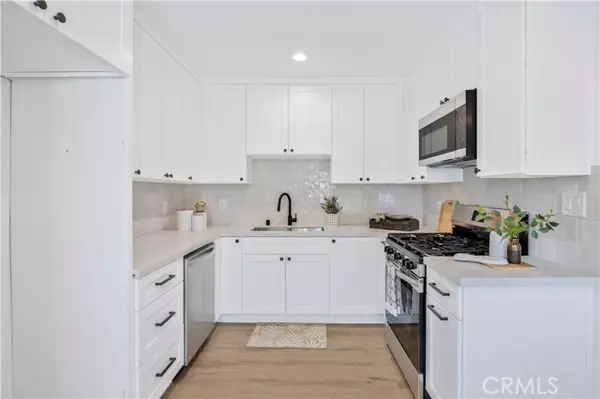 Riverside, CA 92504,8681 California