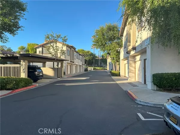 Rancho Santa Margarita, CA 92688,34 Via Alivio