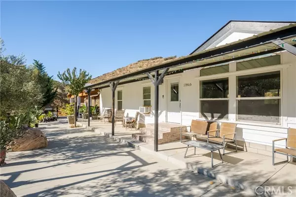 Hesperia, CA 92345,13905 Summit Valley