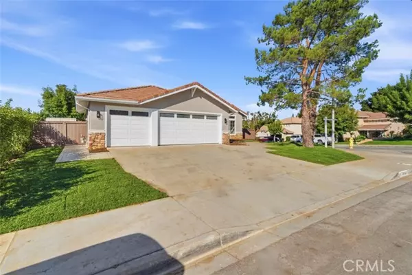 Yucaipa, CA 92399,33630 Brushy Hollow