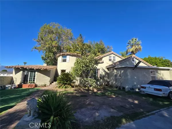 Covina, CA 91722,558 N Lark Ellen