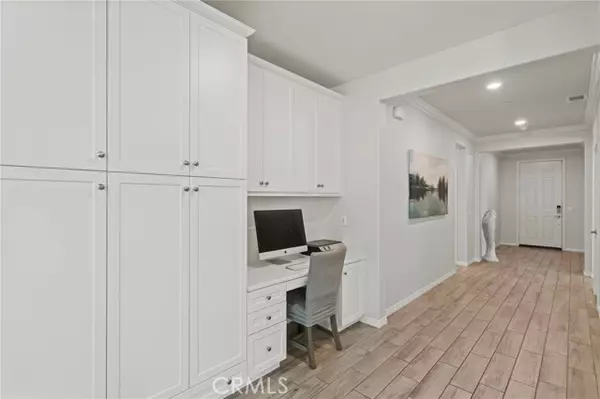 San Bernardino, CA 92407,17948 Milkweed