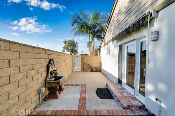 Irvine, CA 92620,2 Mccormick