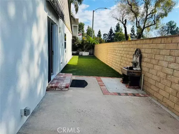 Irvine, CA 92620,2 Mccormick