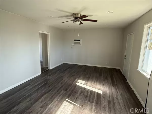 Colton, CA 92324,583 Gray