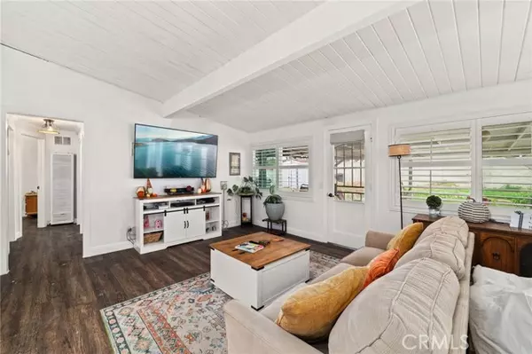 Azusa, CA 91702,5208 N Leaf