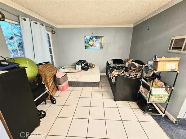 1602 N King Street #J1, Santa Ana, CA 92706