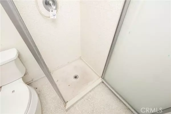 Claremont, CA 91711,641 S Indian Hill #B