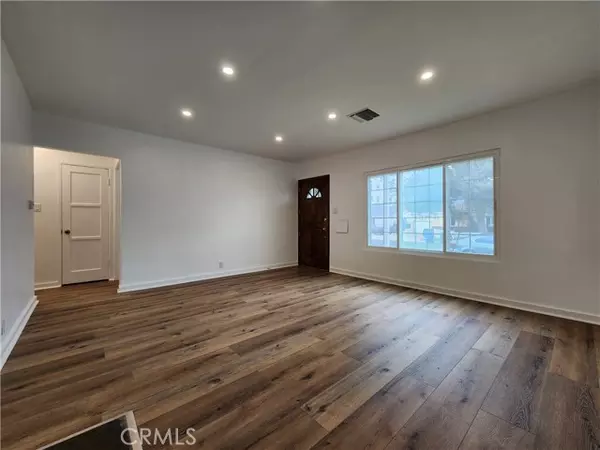 Inglewood, CA 90304,5526 W 118th Place