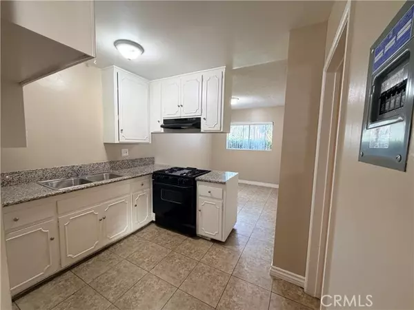 Upland, CA 91786,888 N Palm Avenue #8