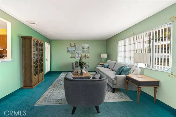 Rialto, CA 92376,885 E Home