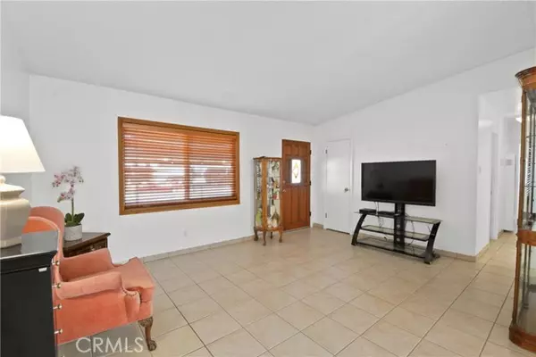 La Puente, CA 91744,18114 Villa Park