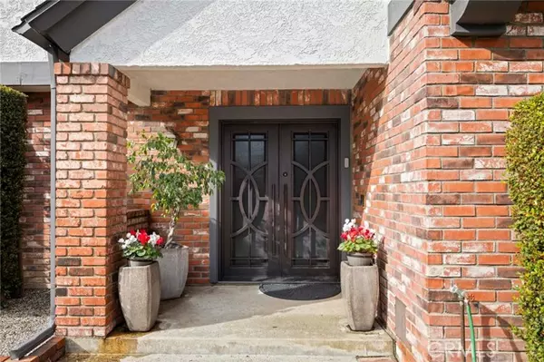 La Verne, CA 91750,4744 Live Oak Canyon