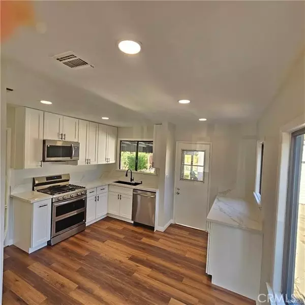 Reseda (los Angeles), CA 91335,7418 Amigo