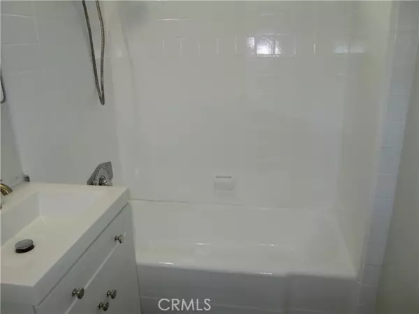 Apple Valley, CA 92307,21831 Arapahoe Avenue #3