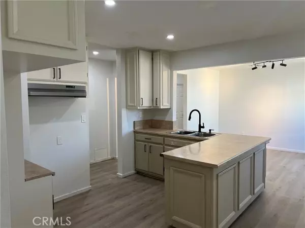 Redlands, CA 92374,1233 Lawton