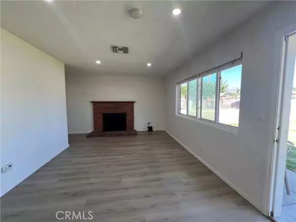 Redlands, CA 92374,1233 Lawton