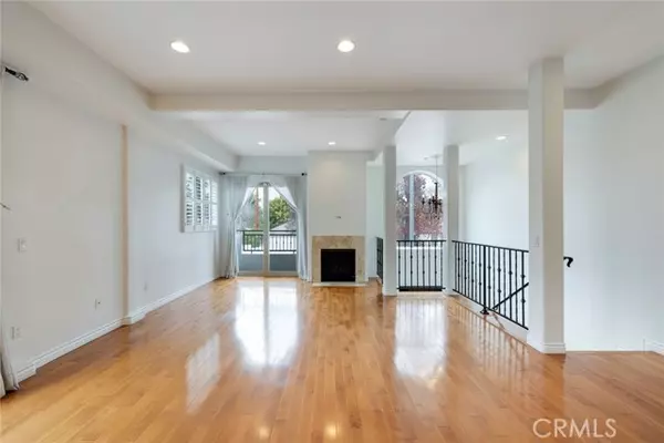 Valley Village, CA 91601,5027 Colfax Avenue #1