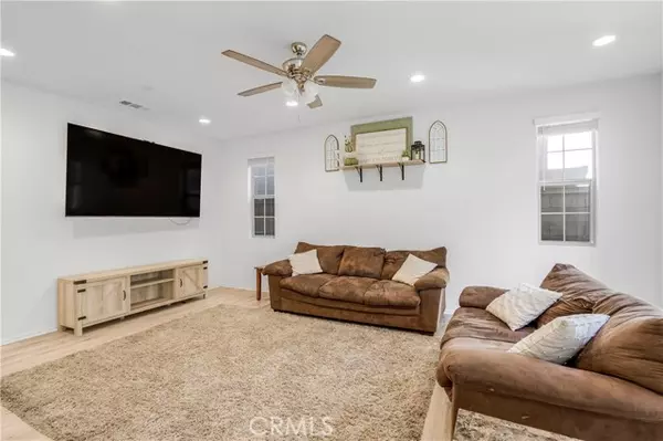 Fontana, CA 92336,5313 Teramo