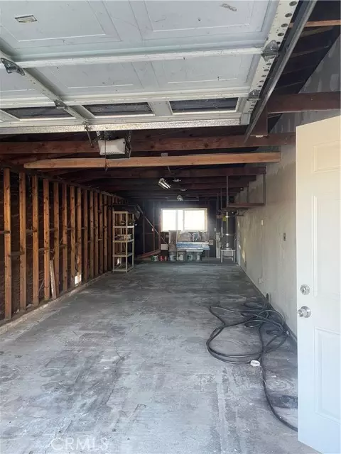 Fontana, CA 92335,9352 Olive Street