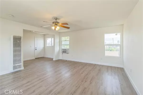 San Bernardino, CA 92410,390 E 4th