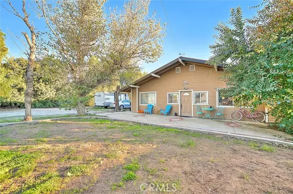 Norco, CA 92860,1042 Frontier