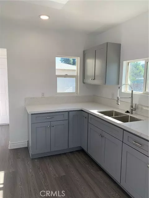 Fontana, CA 92335,8249 Oleander