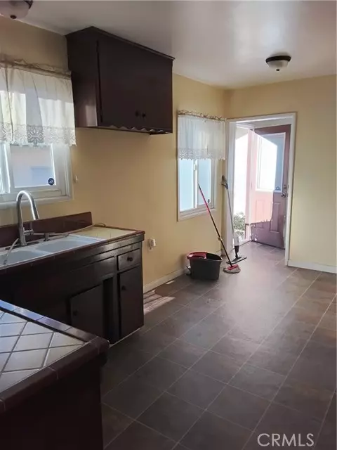 West Covina, CA 91790,760 N Sunset