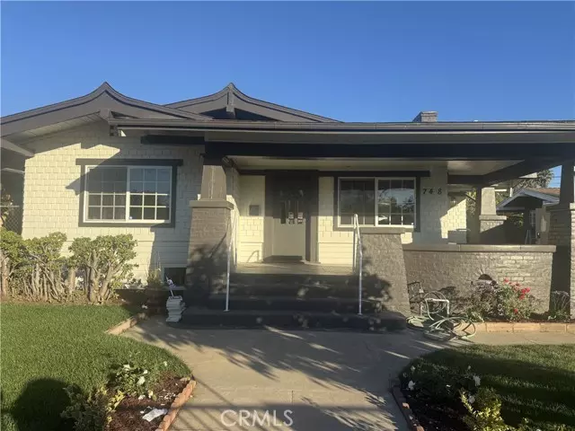 748 N Kenmore, Los Angeles, CA 90029