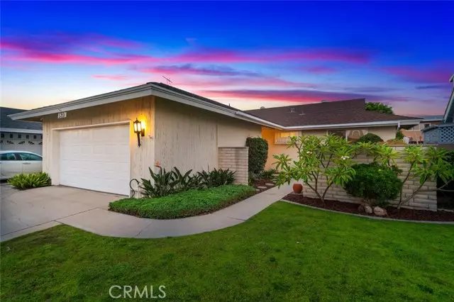 La Palma, CA 90623,5201 Del Sur Circle