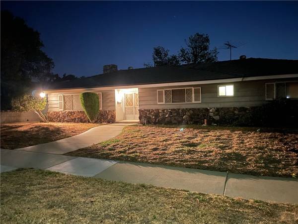 1354 N 2nd Avenue, Upland, CA 91786