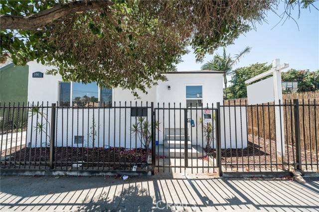144 W Century Boulevard, Los Angeles, CA 90003