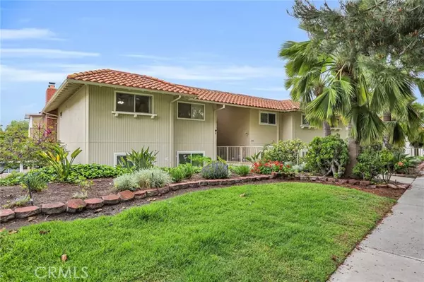 Laguna Woods, CA 92637,2139 Ronda Granada #Q