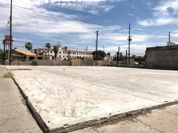 Calexico, CA 92231,310 ROCKWOOD