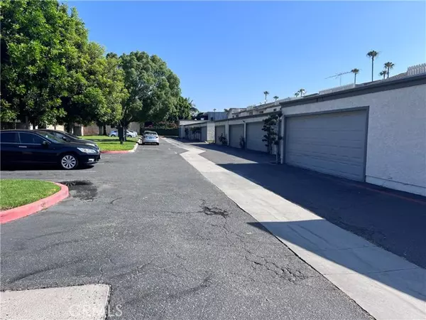 Santa Ana, CA 92704,4311 W Mcfadden Avenue #9