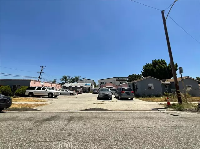 Bell Gardens, CA 90201,7134 Granger Avenue