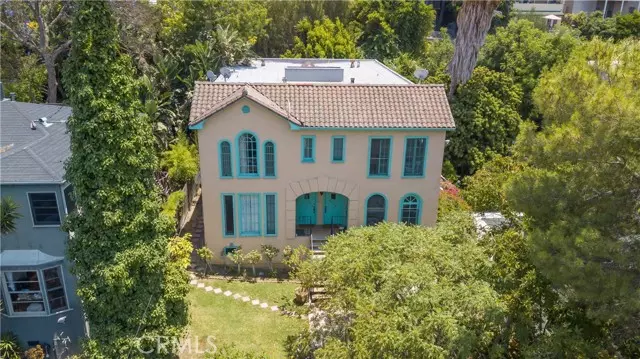 842 Hyperion Avenue, Los Angeles, CA 90029